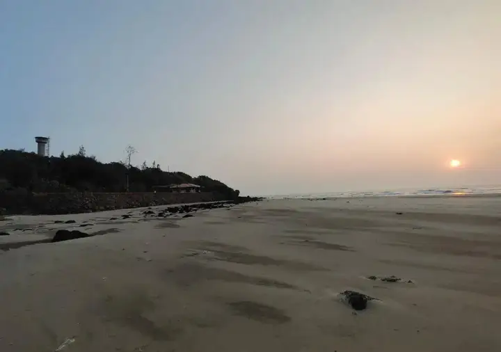 Даполи: Whistling Waves Beach Resort
