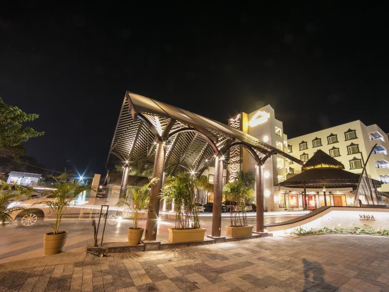 carousel image 3