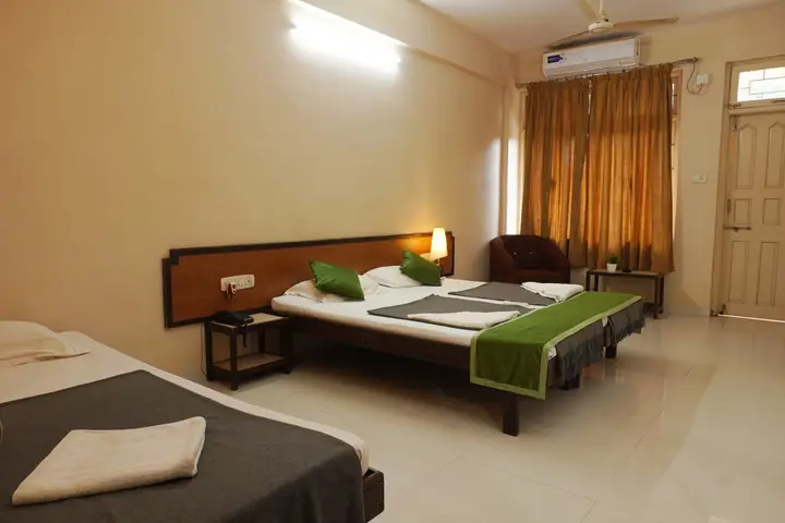 Ратнагири: Hotel Durvankur