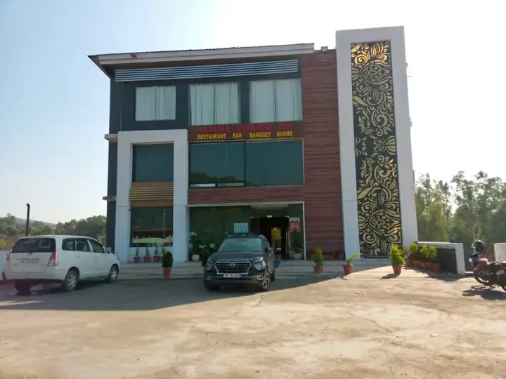 Кангра: Hotel Kangra Rodeway Inn
