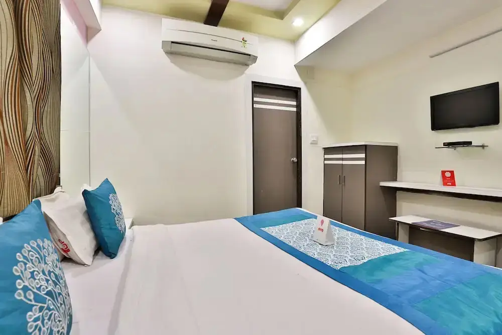 Гандхинагар: OYO 2389 Hotel The Grand Pritam