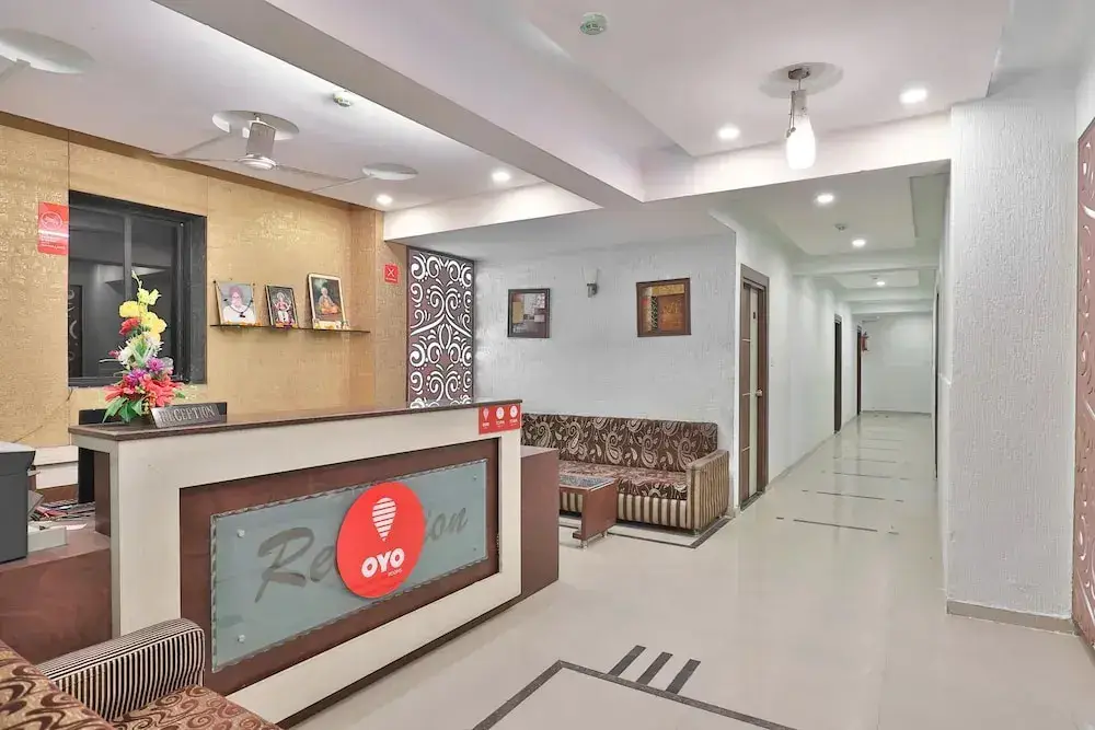 Гандхинагар: OYO 2389 Hotel The Grand Pritam