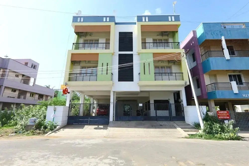 Ченнаи: OYO 2612 Hotel Fiesta House