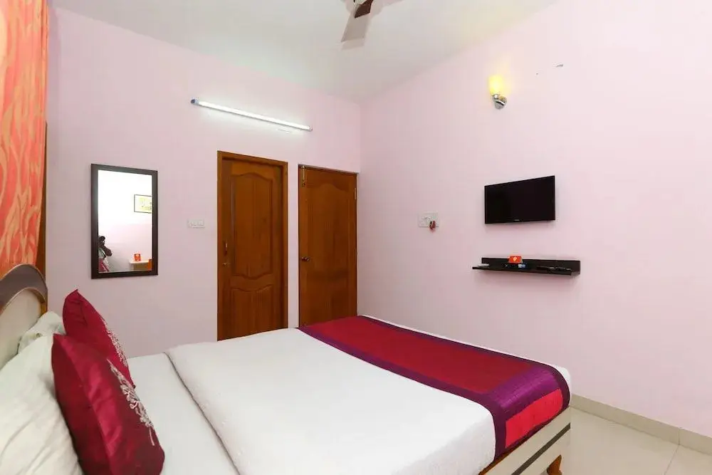 Ченнаи: OYO 2612 Hotel Fiesta House
