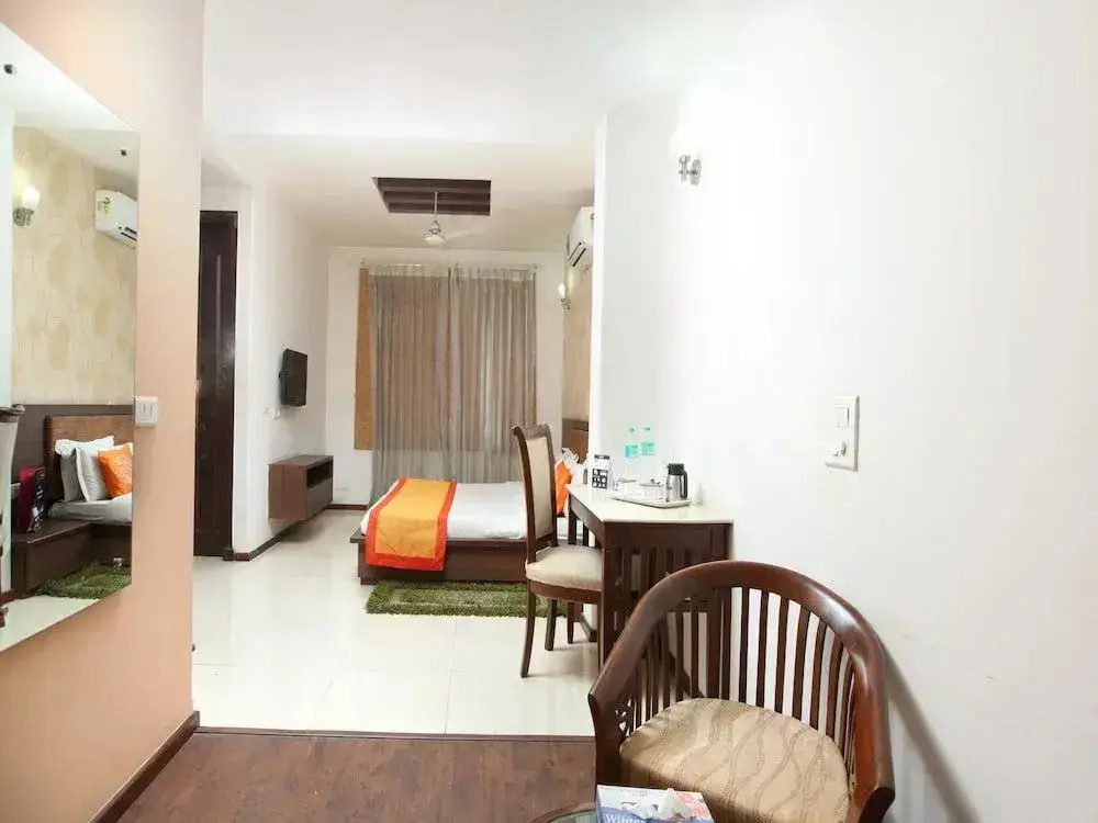 Гуруграм: OYO 2216 Hotel Live Inn