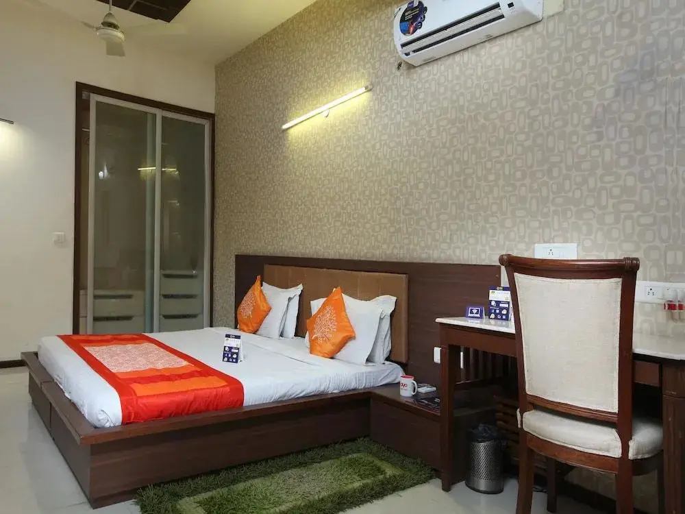 Гуруграм: OYO 2216 Hotel Live Inn
