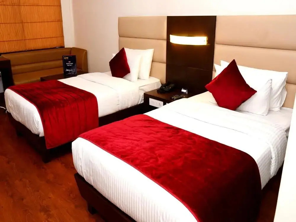 Чандигарх: OYO 2650 Hotel Sunbeam Premium