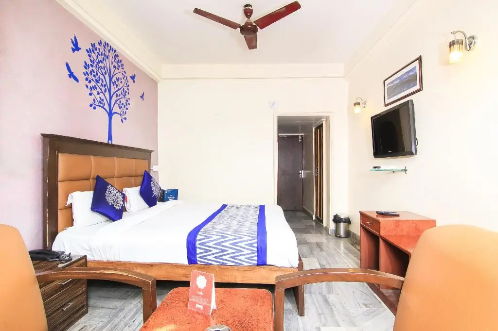 Канпур: OYO 2569 Hotel Paradise