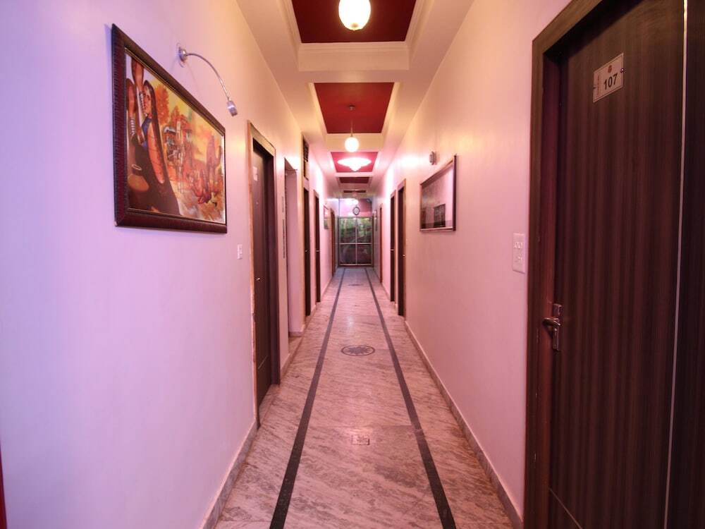 OYO 2756 Hotel Virasat — фото 1