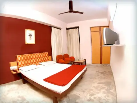 OYO Rooms BBC Tower Sayajigunj — фото 1