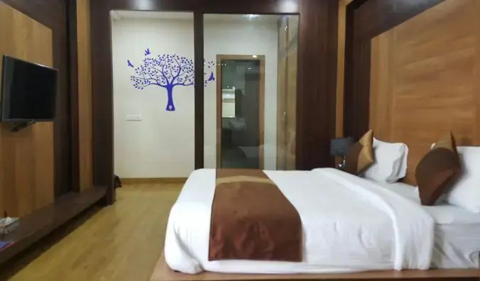Нойда: OYO Rooms Noida Expressway Sector 44