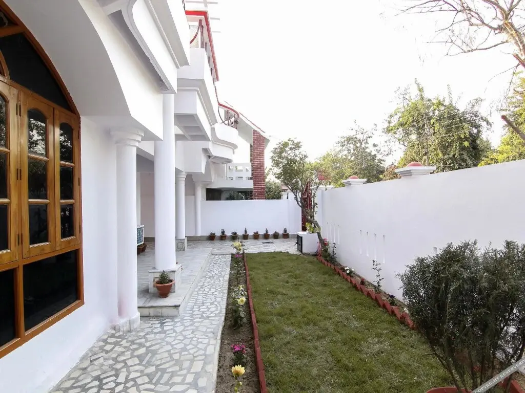 Лакхнау: OYO Rooms Near Mayo Hospital