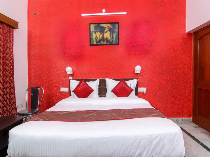 Лакхнау: OYO Rooms Near Mayo Hospital