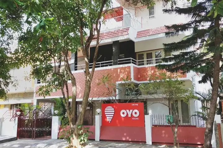 Бангалор: OYO 2266 Gokul Heritage