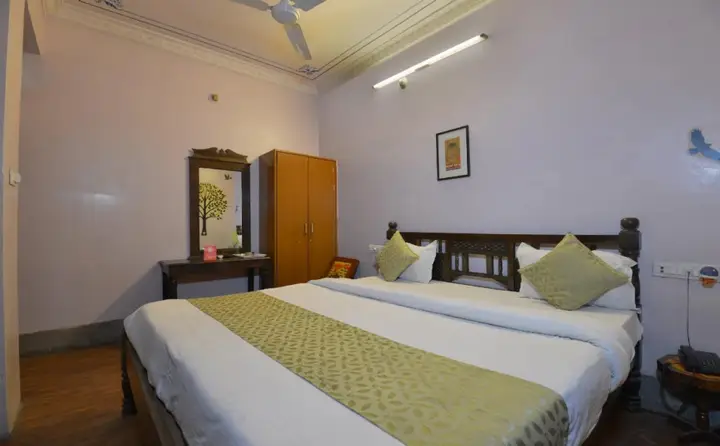 Удаипур: OYO Flagship 2421 Hotel The Ishani