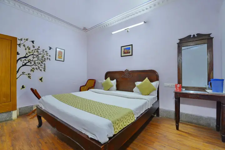 Удаипур: OYO Flagship 2421 Hotel The Ishani