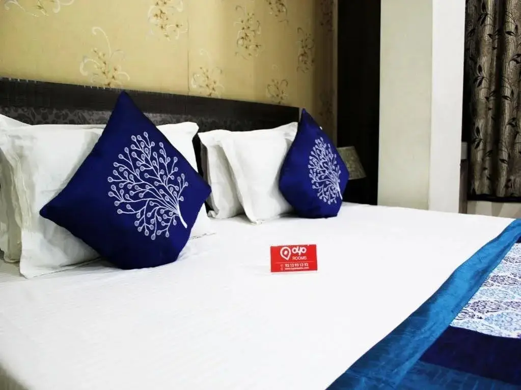Агра: OYO Rooms By Pass Road Gandhi Nagar