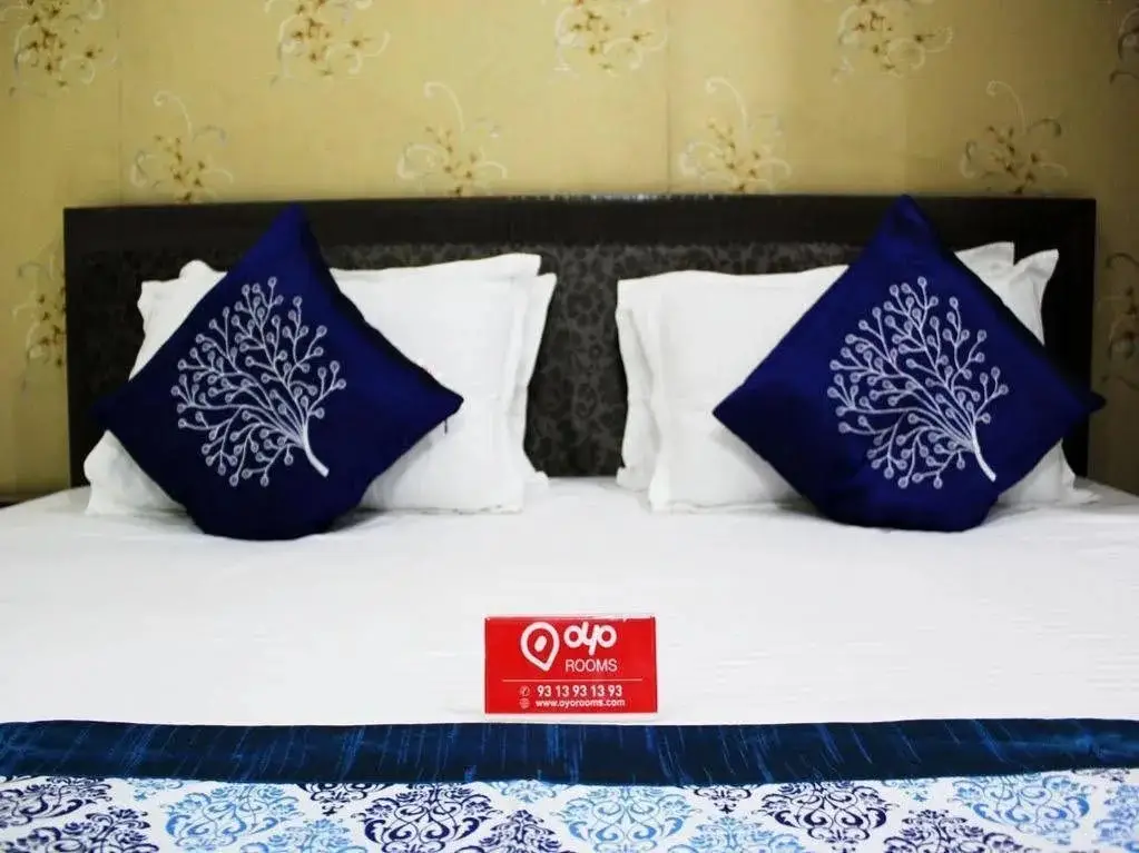 Агра: OYO Rooms By Pass Road Gandhi Nagar