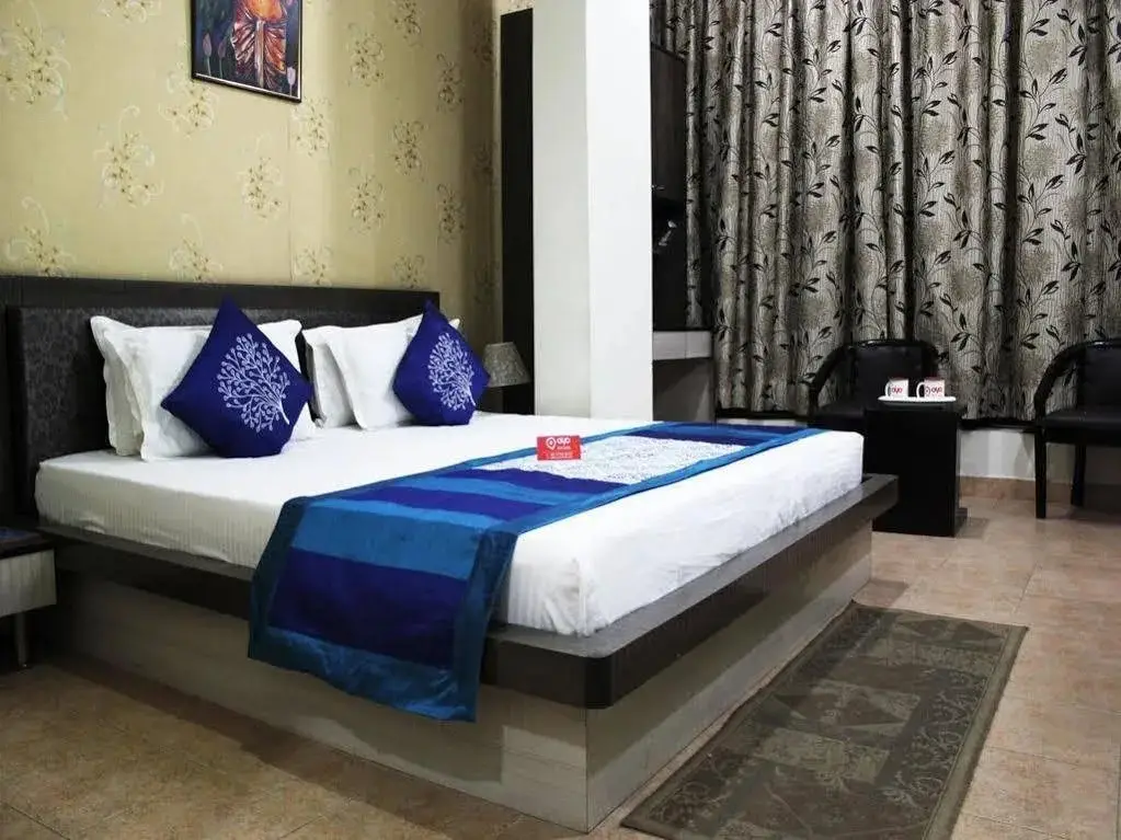 Агра: OYO Rooms By Pass Road Gandhi Nagar