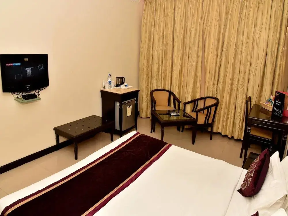 Чандигарх: OYO 2148 Hotel Metro 43