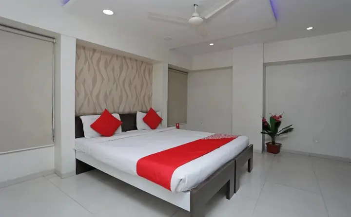 Пуна: OYO 2646 Hotel Staywel Pune