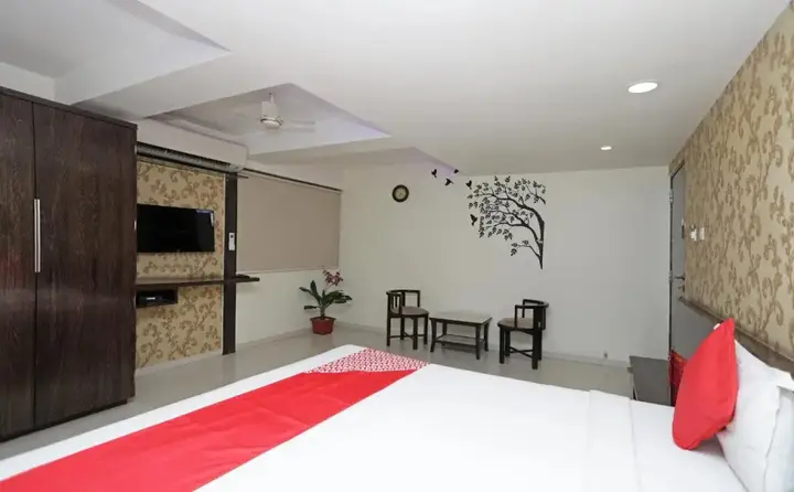 Пуна: OYO 2646 Hotel Staywel Pune