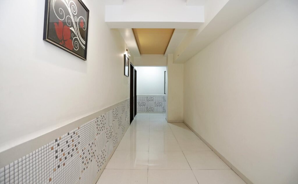 Пуна: OYO 2646 Hotel Staywel Pune