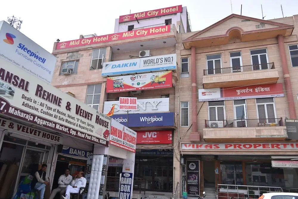 Rohtak: OYO Rooms Near Mansarovar Garden