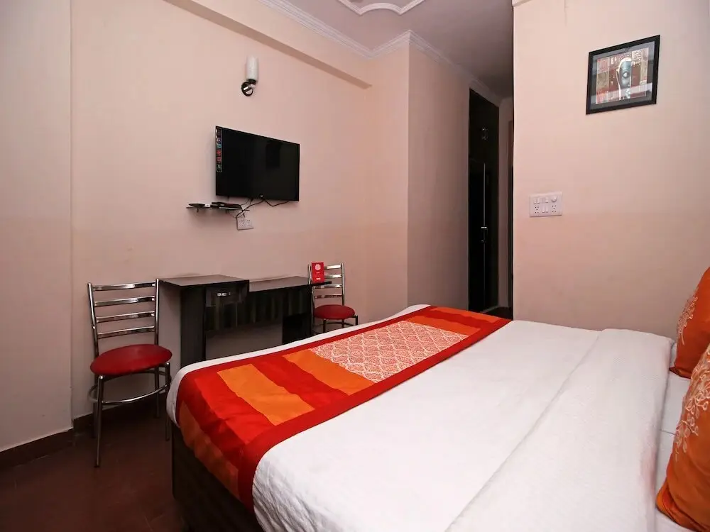Большая Нойда: Hotel City Rooms Greater Noida by OYO Rooms