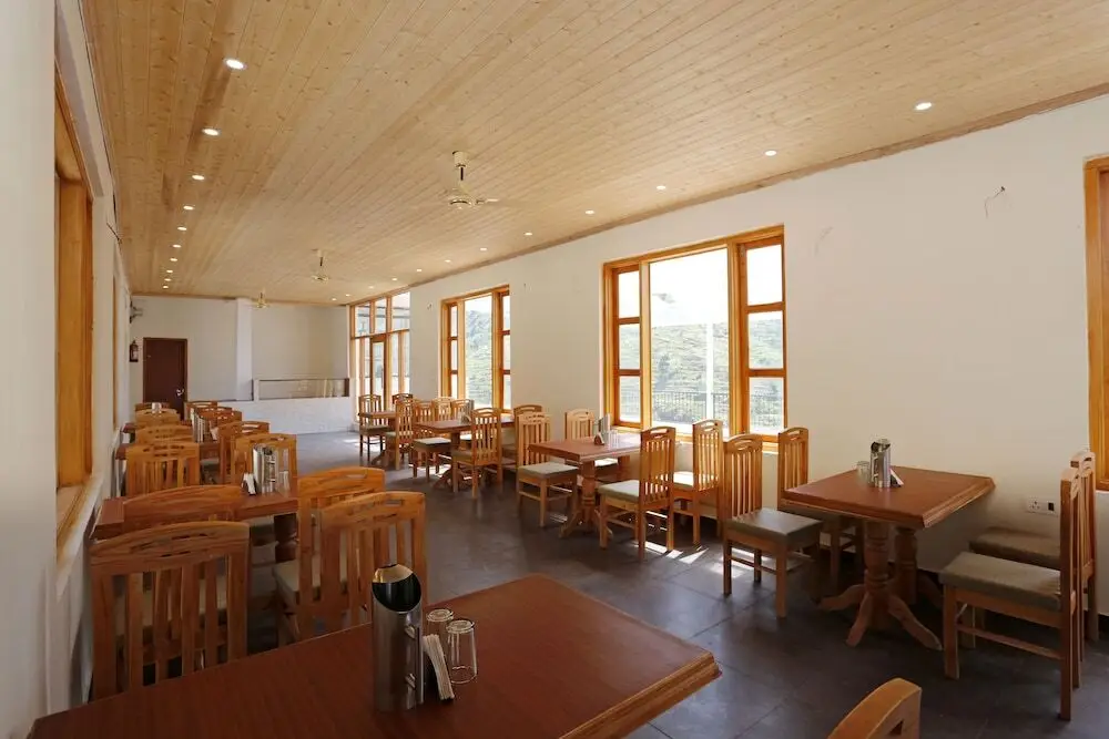 Массури: OYO Rooms Kempty Falls Mussoorie