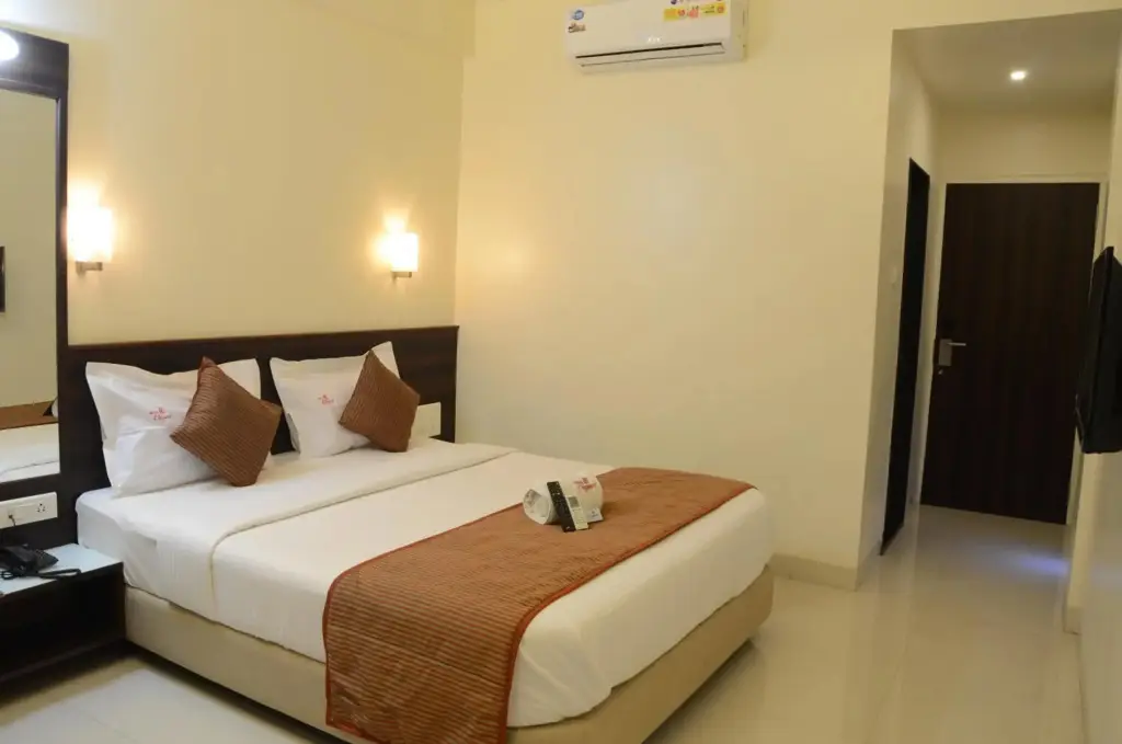 Колхапур: OYO 2726 Hotel Elegant