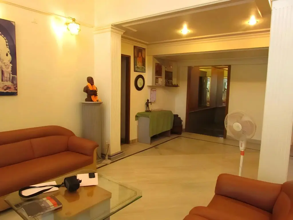 Колхапур: OYO 2726 Hotel Elegant