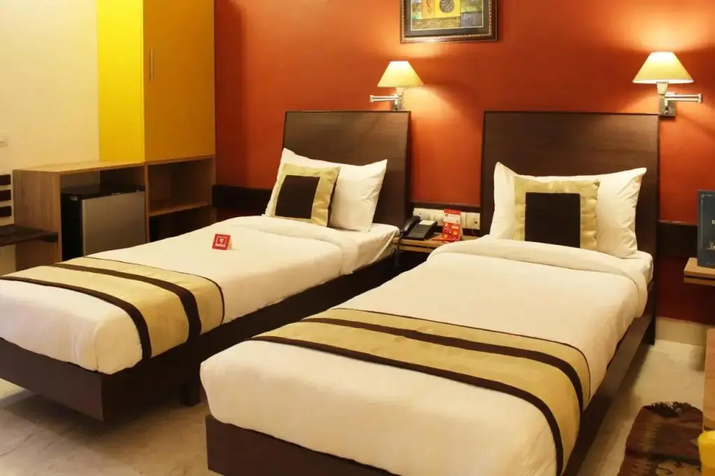 Нью-Дели: Capital O 2457 Hotel Green Lotus