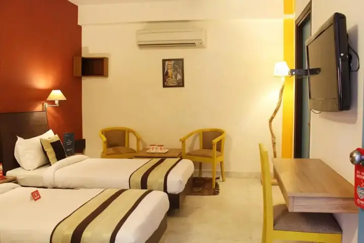 Нью-Дели: Capital O 2457 Hotel Green Lotus