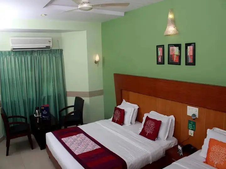 Майсур: OYO 2410 Nerambally Hotel Mysore