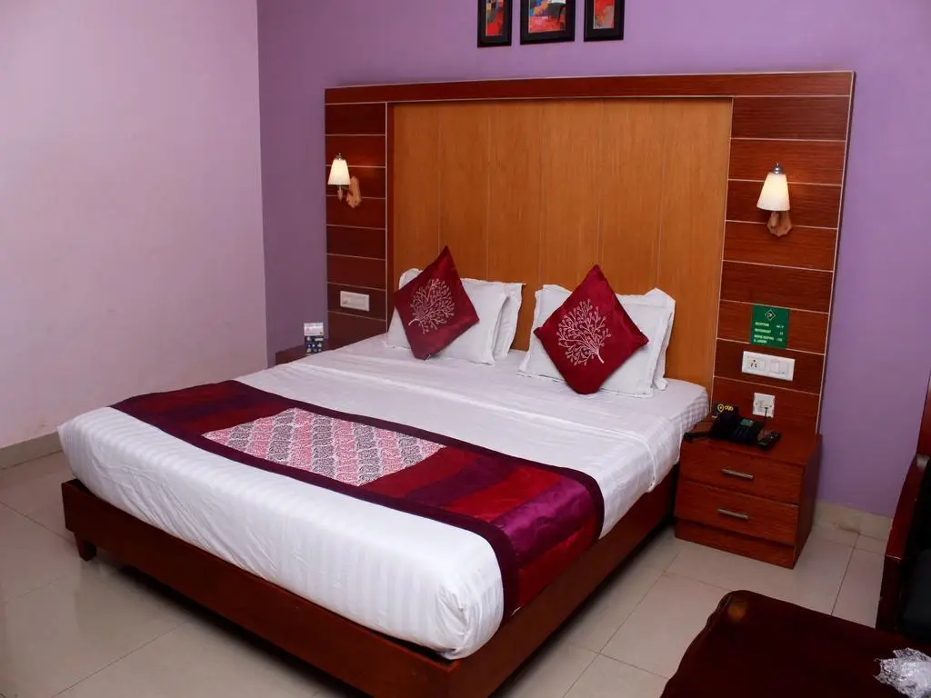 Майсур: OYO 2410 Nerambally Hotel Mysore