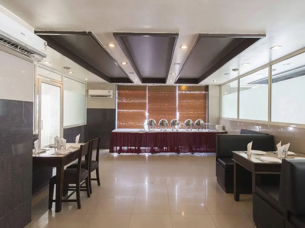 Джайпур: OYO 2048 Hotel Le Grand
