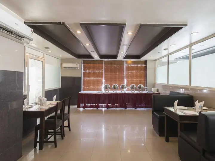 Джайпур: OYO 2048 Hotel Le Grand