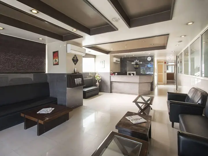 Джайпур: OYO 2048 Hotel Le Grand