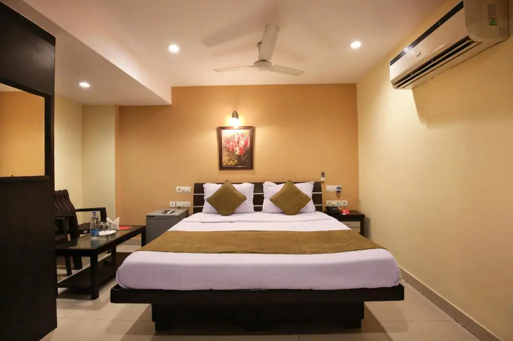 Лудхиана: OYO 2120 Hotel Silver Haze
