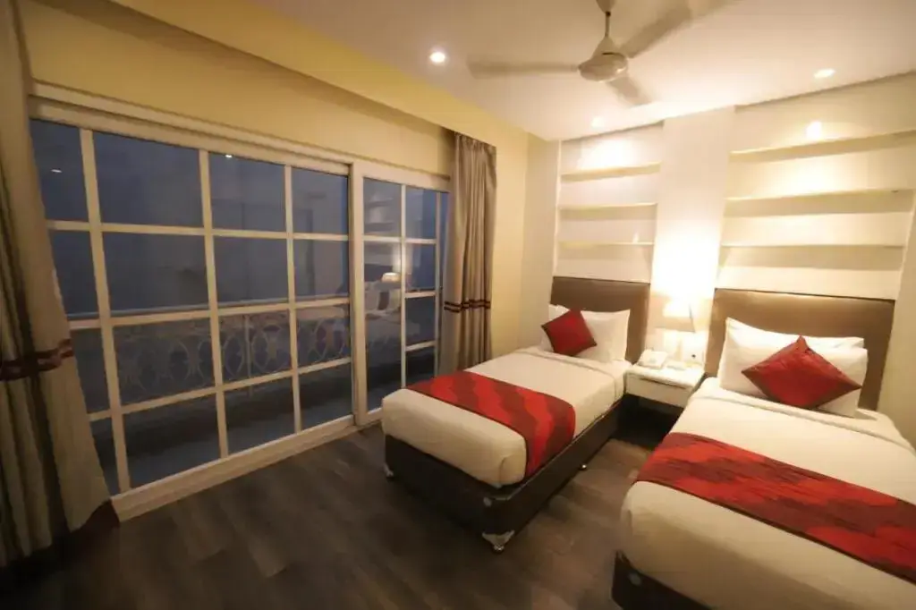 Нью-Дели: Hotel Picasso Naraina
