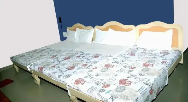 Шрикалахасти: Hotel Jayaam
