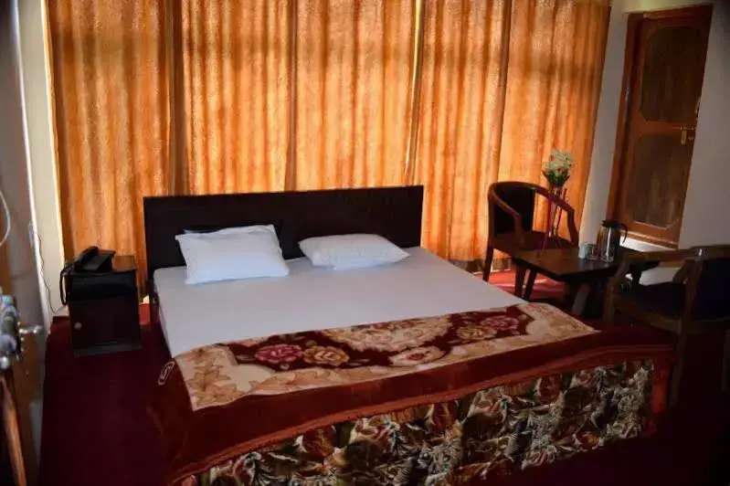 Каргил: Royal Inn Hotel