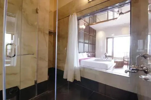 Казаули: Dippys Hotel