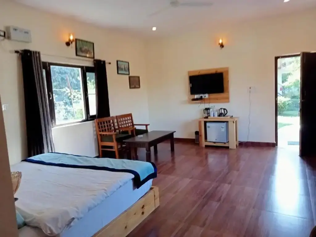 Наинитал: Rhea Safari Lodge