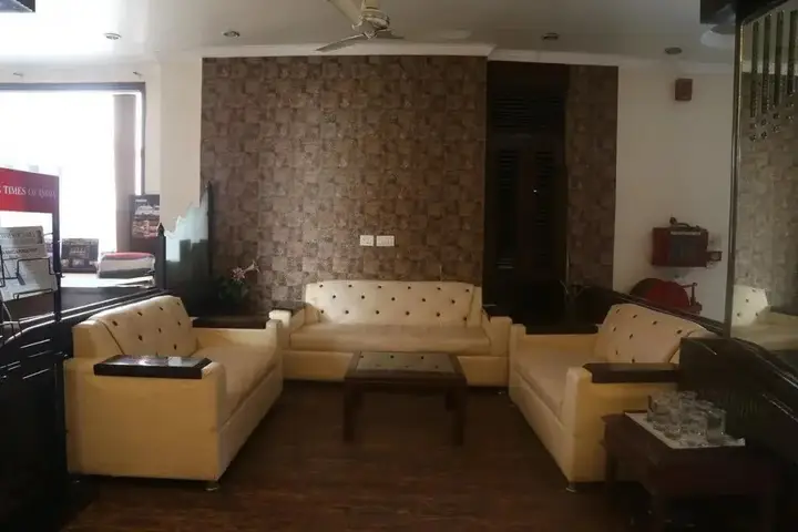 Агартала: Hotel Welcome Palace