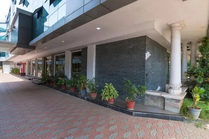 Pudukad: Sree Gokulam Residency