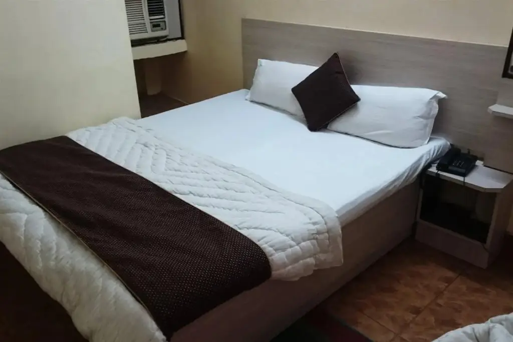 Варанаси: Hotel Aditya Inn