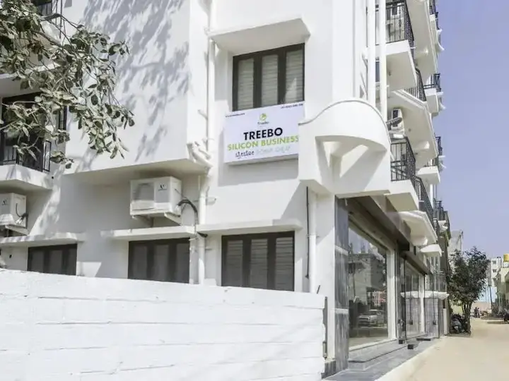 Бангалор: Treebo Silicon Business