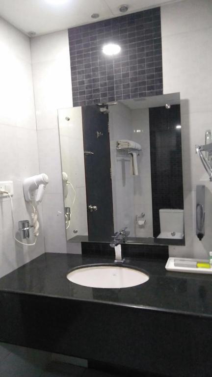 Паллипурам: Rouba Residency Hotel